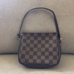 Louis Vuitton Pochette